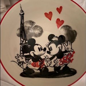 Mickey and Minnie love Paris bowl